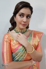 Rashi Khanna New Stills